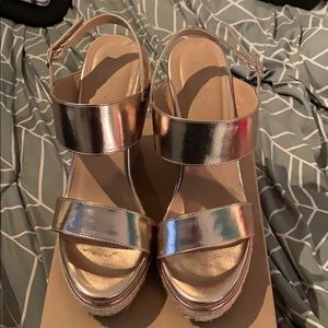 Gold straps wedges